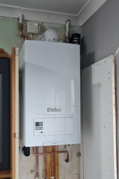 Vaillant Ecofit Pure boiler install